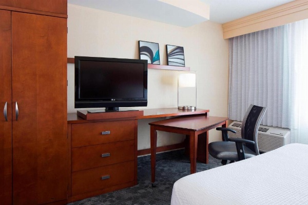 Courtyard by Marriott Des Moines Ankeny image 9